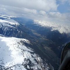 Flugwegposition um 12:14:27: Aufgenommen in der Nähe von Gemeinde Gallzein, Österreich in 2595 Meter